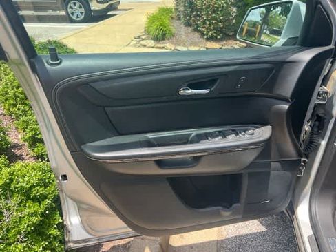 Used 2015 GMC Acadia SLT FWD image 14