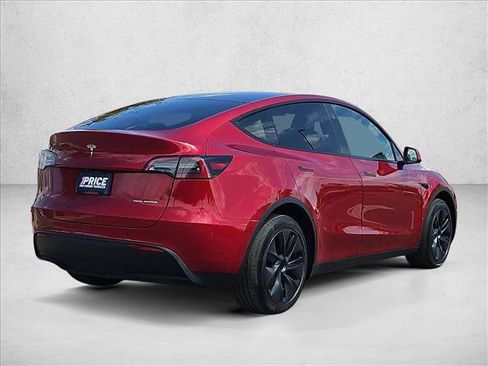 Used 2024 Tesla Model Y Long Range AWD/4WD image 5