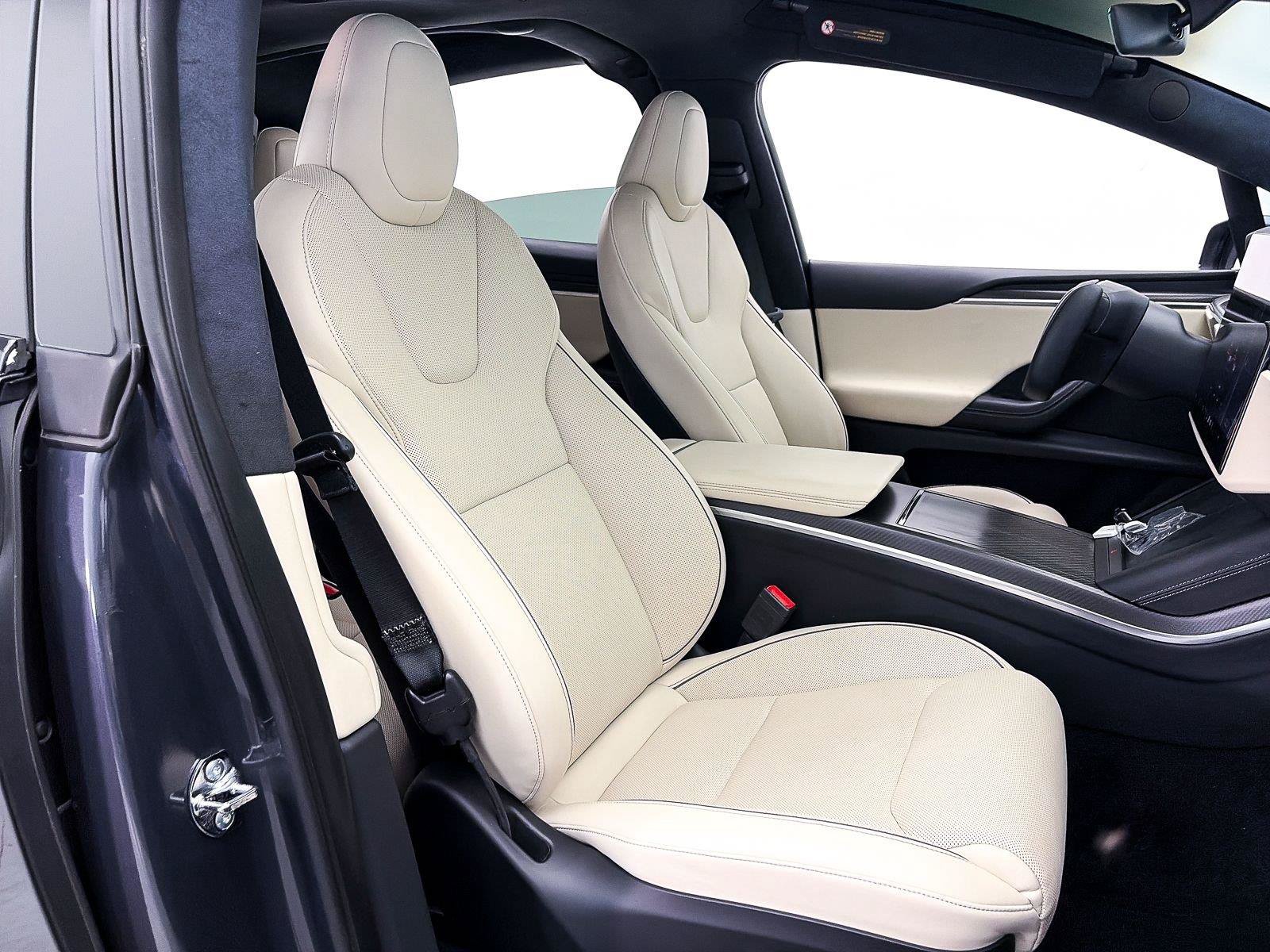 Used 2022 Tesla Model X Plaid AWD/4WD image 32