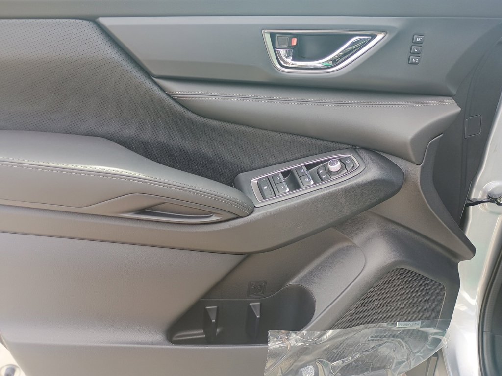 New 2026 Subaru Ascent Limited AWD/4WD image 11