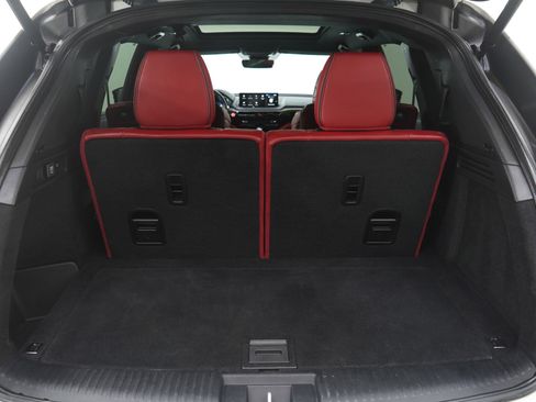 Used 2022 Acura MDX A-Spec image 11