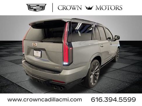 Used 2026 Cadillac Escalade V w/ LPO, Floor Liner Package AWD/4WD image 6