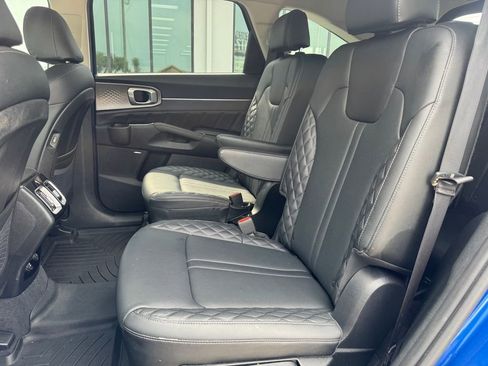 Certified 2022 Kia Sorento SX FWD image 14