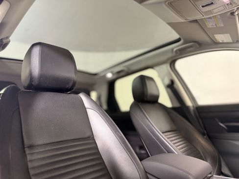 Used 2020 Land Rover Discovery Sport S image 12