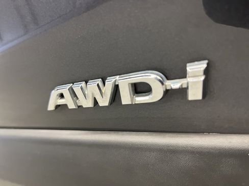 Used 2017 Toyota RAV4 Limited image 35