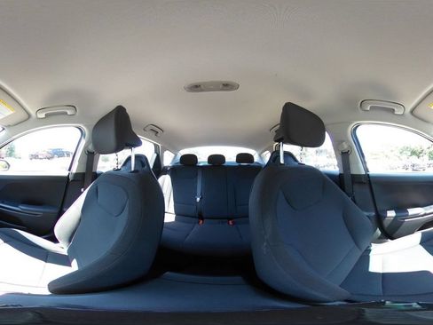 Used 2026 Kia K4 FWD image 38