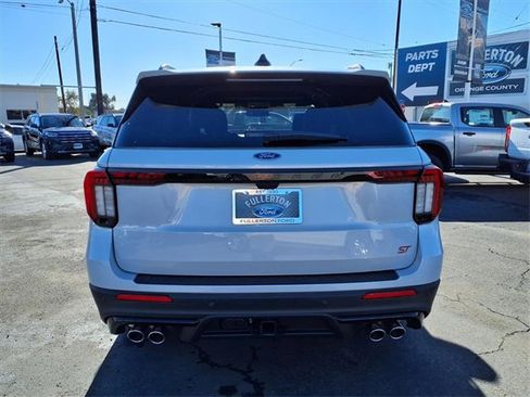 New 2026 Ford Explorer ST image 3