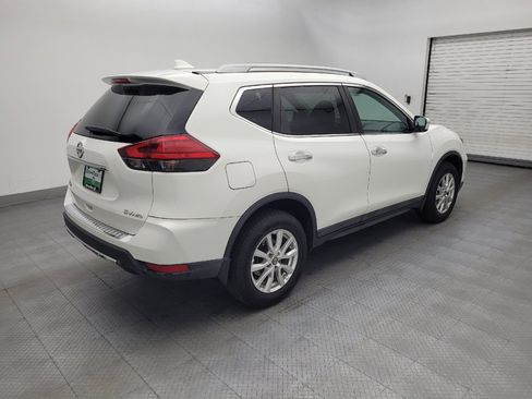 Used 2017 Nissan Rogue SV AWD/4WD image 10