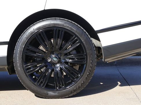 Used 2020 Land Rover Range Rover HSE image 55