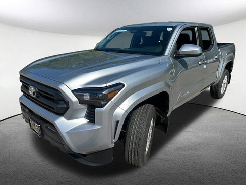 New 2026 Toyota Tacoma SR5 AWD/4WD image 5
