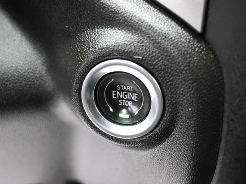 Used 2022 Chevrolet Silverado 2500 LT w/ Convenience Package image 22