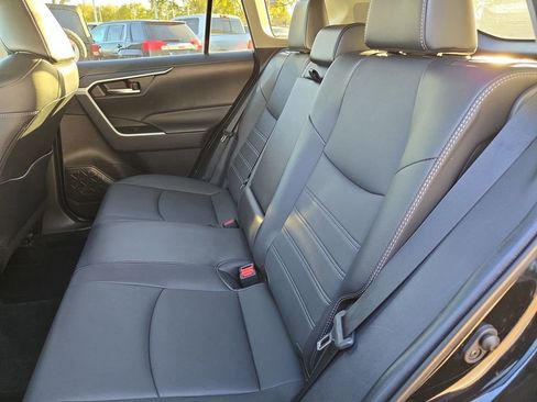 Used 2022 Toyota RAV4 XLE Premium image 27