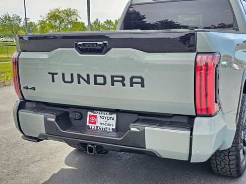 Used 2024 Toyota Tundra Platinum AWD/4WD image 13