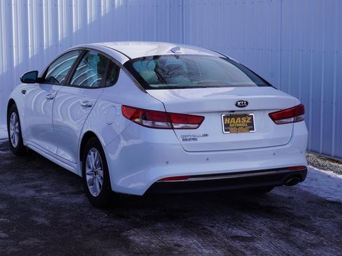 Used 2017 Kia Optima LX w/ Convenience Package image 4