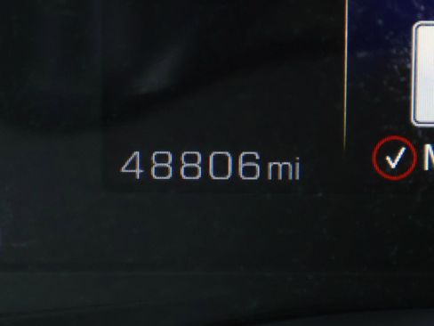 Used 2018 Cadillac XT5 Luxury w/ Driver Awareness Package image 30