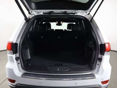 Used 2022 Jeep Grand Cherokee Limited image 18