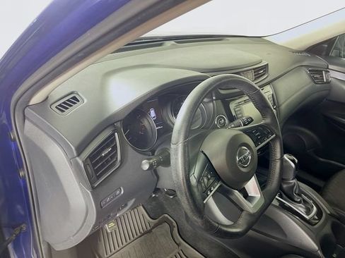 Used 2019 Nissan Rogue SV AWD/4WD image 10