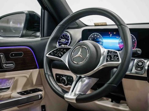 Used 2026 Mercedes-Benz GLB 250 image 15