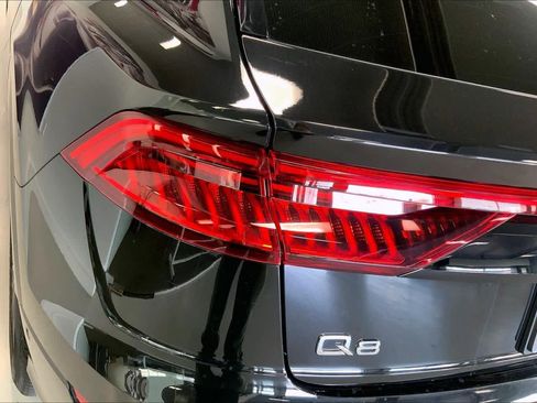 Used 2023 Audi Q8 Premium Plus image 30