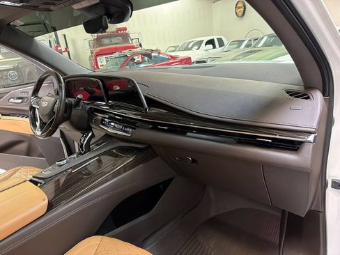 Used 2021 Cadillac Escalade Sport w/ Driver Assist Tech Package RWD image 40