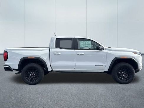New 2026 GMC Canyon Elevation image 7