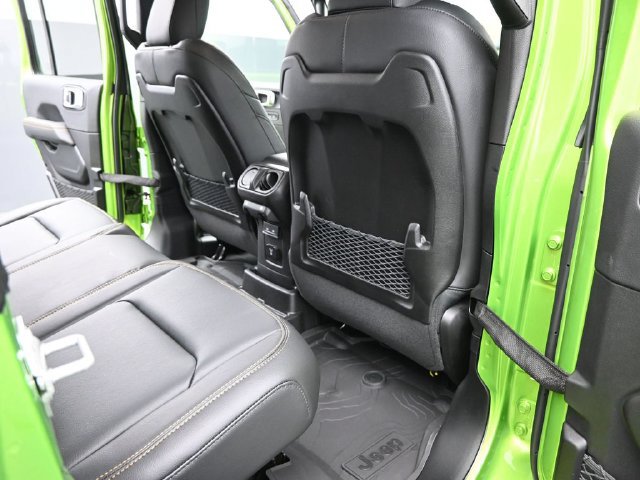 New 2026 Jeep Wrangler Unlimited Sahara w/ Whitecap Package AWD/4WD image 20