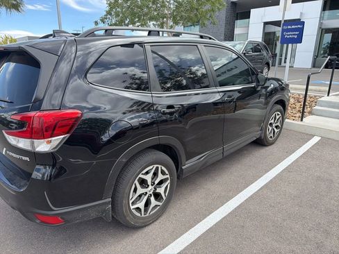 Used 2024 Subaru Forester Premium AWD/4WD image 32