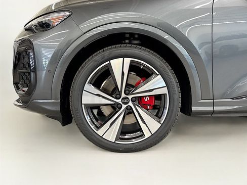 New 2026 Audi SQ5 Premium Plus AWD/4WD image 25