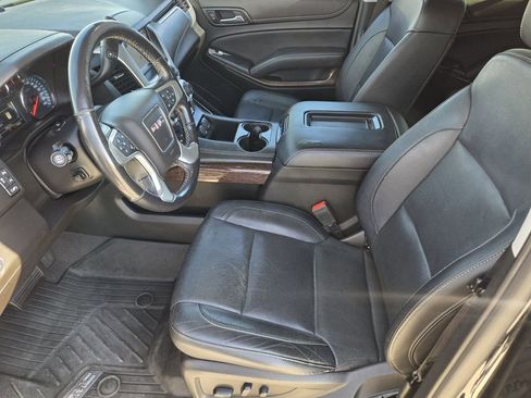 Used 2019 GMC Yukon SLT w/ Open Road Package image 12