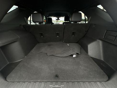 Used 2022 Chevrolet Equinox RS w/ Infotainment Package AWD/4WD image 26