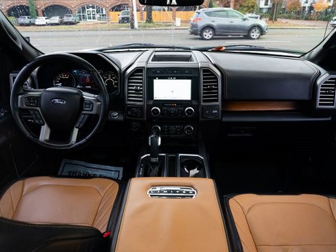 Used 2017 Ford F150 Limited image 8