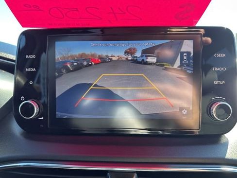 Used 2023 Hyundai Santa Fe SE image 25