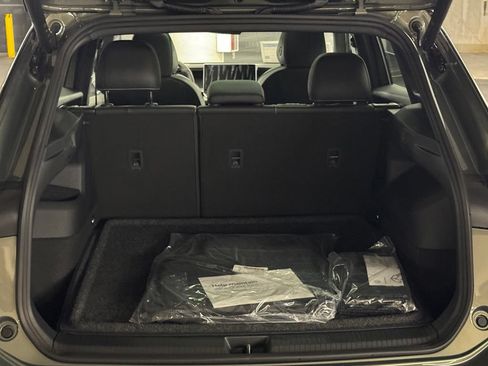 New 2026 Volkswagen Tiguan SE R-Line AWD/4WD image 38