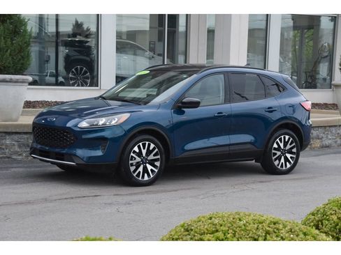 Used 2020 Ford Escape SE Sport AWD/4WD image 7