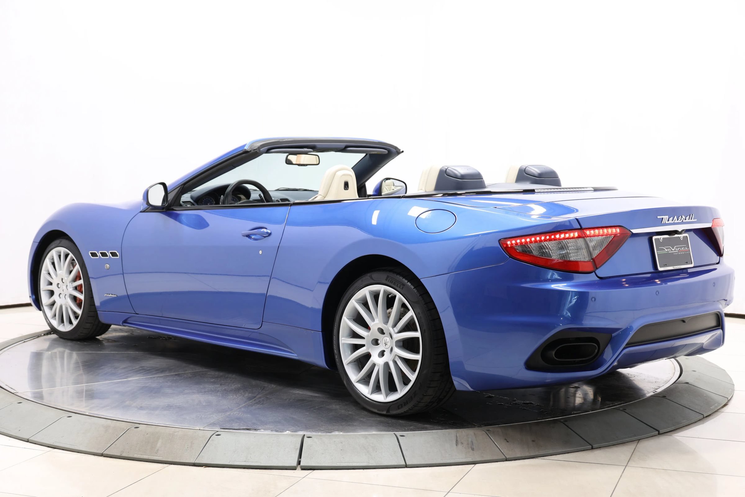 Used 2018 Maserati GranTurismo Sport RWD image 59