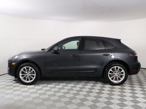 Certified 2026 Porsche Macan AWD/4WD image 2