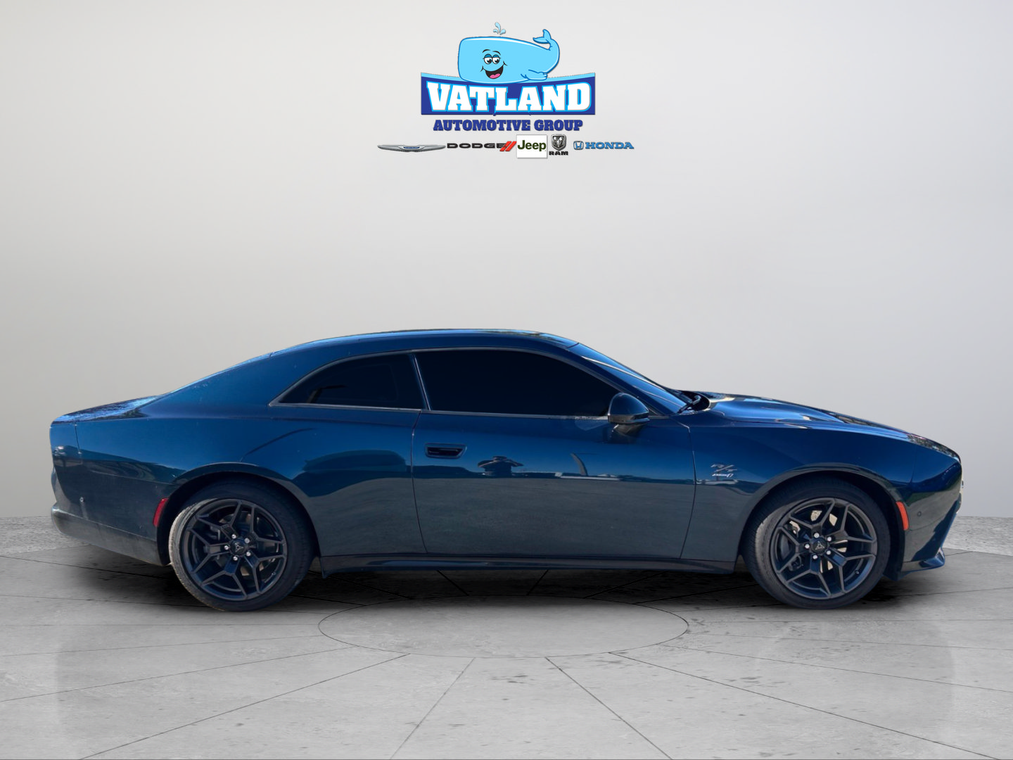 Used 2024 Dodge Charger Daytona R/T w/ Plus Group AWD/4WD image 6