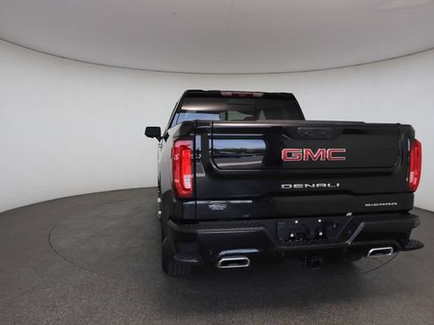 Used 2024 GMC Sierra 1500 Denali w/ Technology Package AWD/4WD image 14
