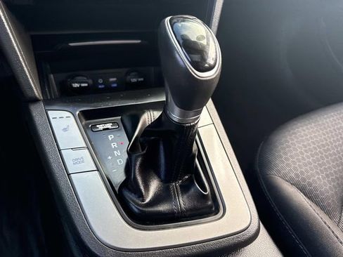Used 2018 Hyundai Elantra Value Edition image 27