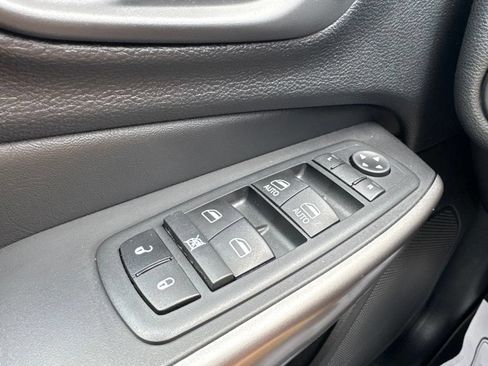 Used 2020 Jeep Cherokee Limited AWD/4WD image 8
