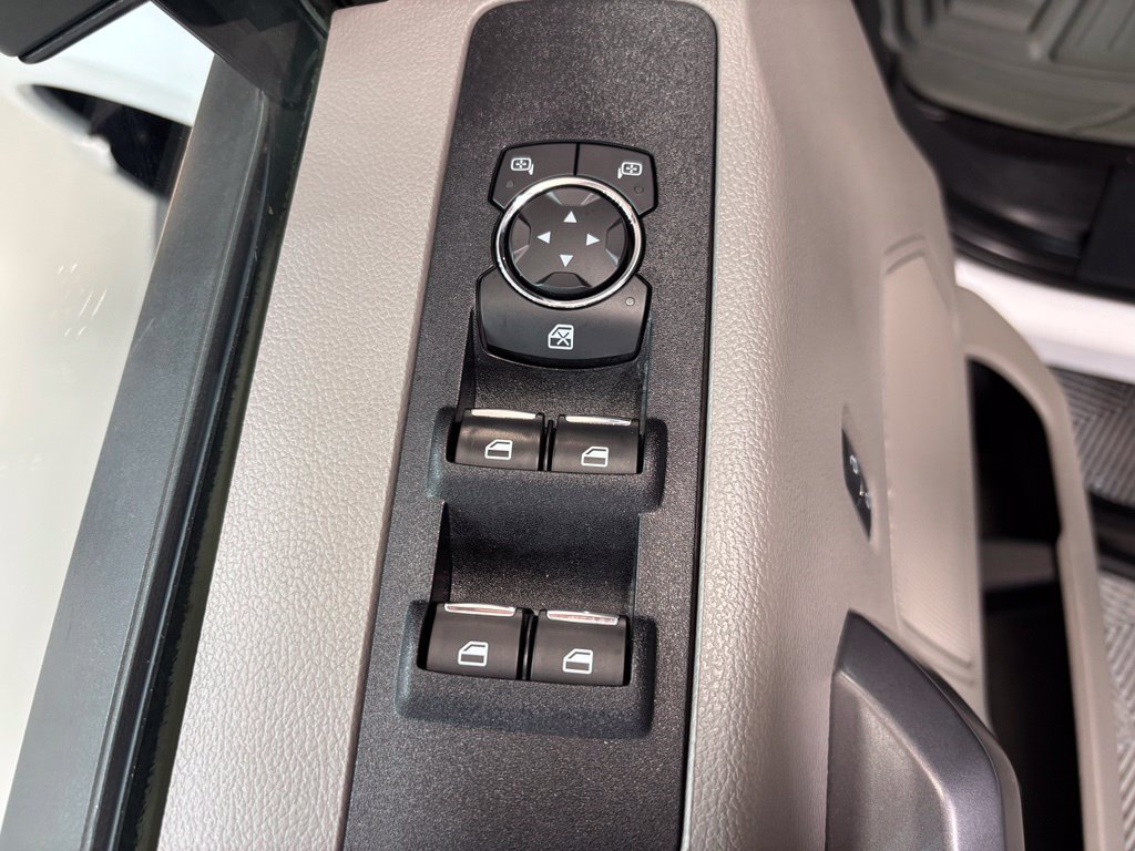 Used 2022 Ford F250 XLT AWD/4WD image 23