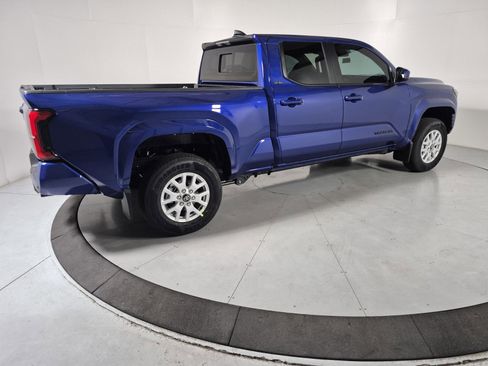 New 2025 Toyota Tacoma SR5 image 5