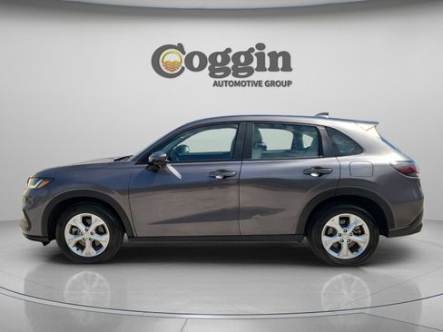 Certified 2023 Honda HR-V LX image 3