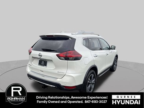 Used 2020 Nissan Rogue SV w/ Premium Package AWD/4WD image 10