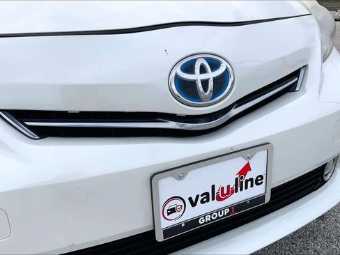 Used 2013 Toyota Prius V Five image 29