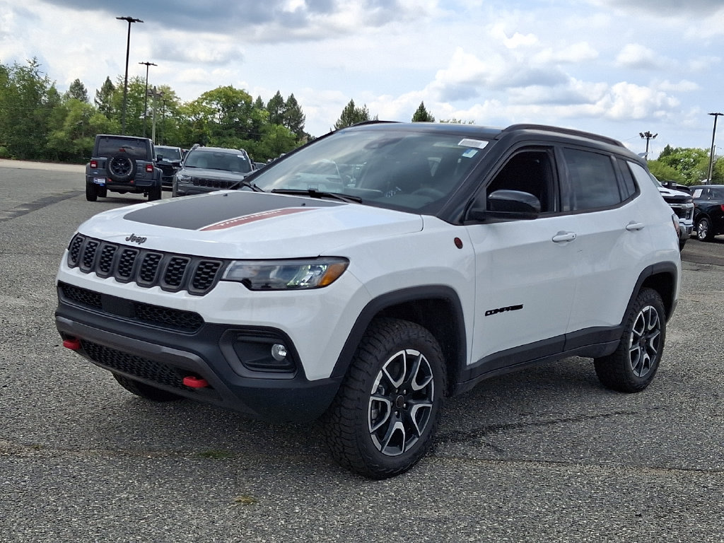 New 2026 Jeep Compass Trailhawk w/ Sun, Sound & Navigation Group AWD/4WD image 4