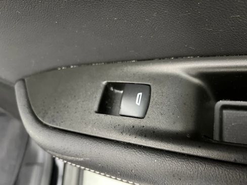 Used 2025 Chevrolet Blazer LT FWD image 20