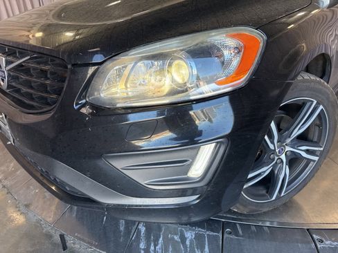 Used 2017 Volvo XC60 T6 R-Design w/ Climate Package image 9