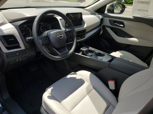 New 2026 Nissan Rogue Dark Armor FWD image 19