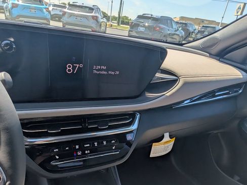 New 2026 Buick Envista Avenir FWD image 19